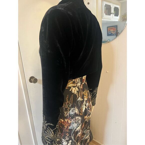 Exquisite Carmen Marc Valvo Silk Velvet Bolero/Shrug W/Beaded Sleeves 6 - Picture 3 of 12